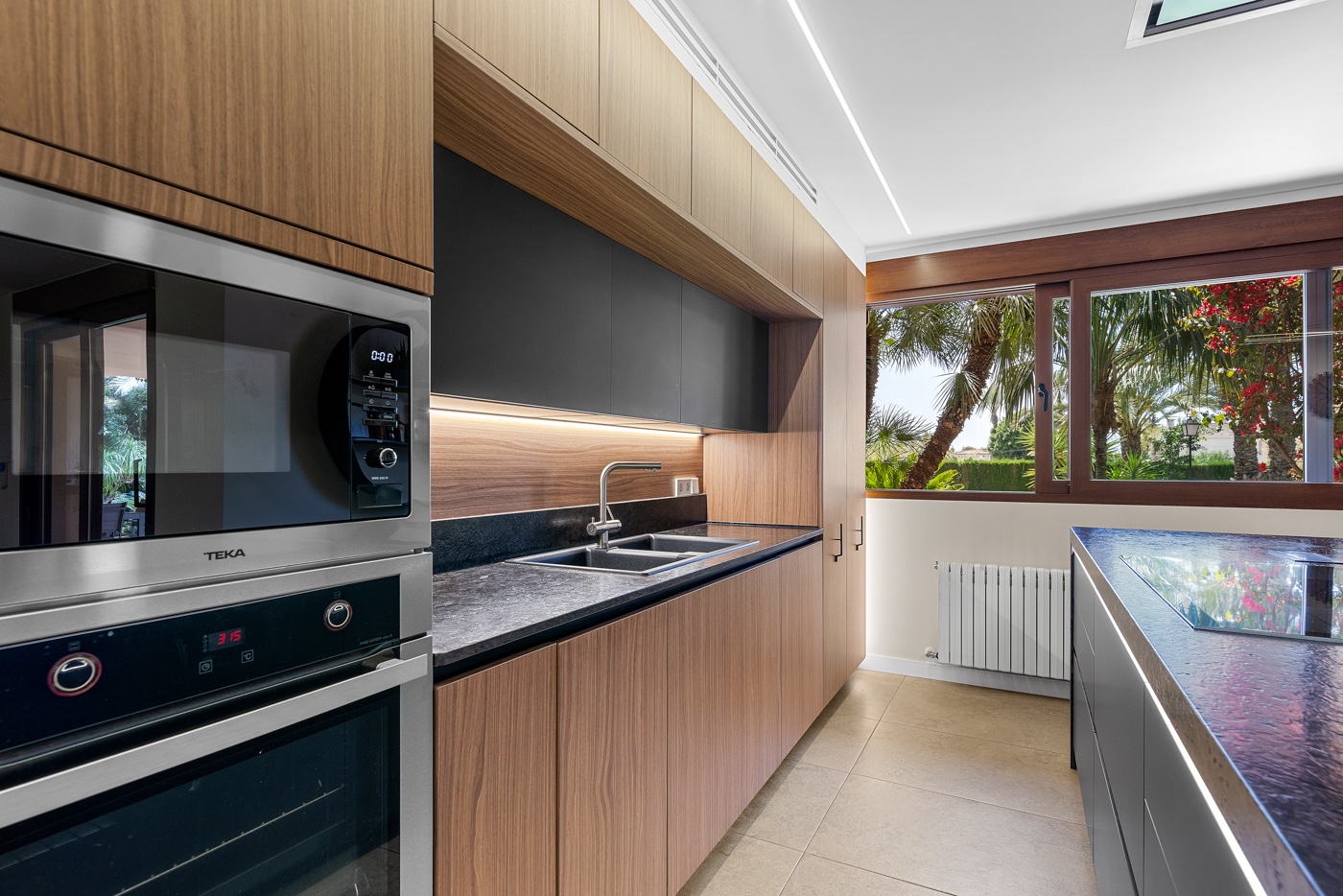 5 Bed, 4 Bath, HouseFor Sale, Elche/elx, Alicante