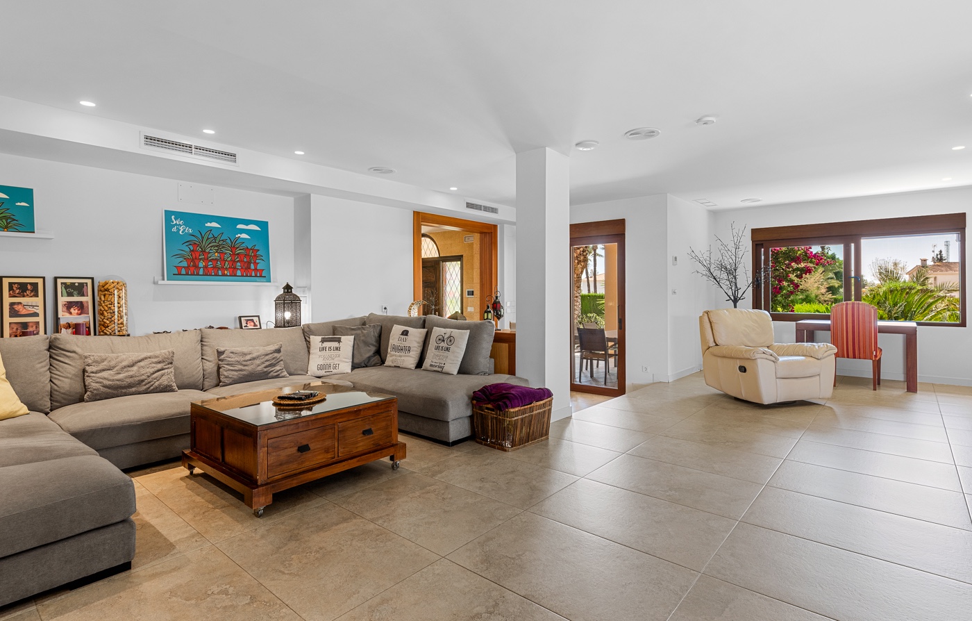 5 Bed, 4 Bath, HouseFor Sale, Elche/elx, Alicante