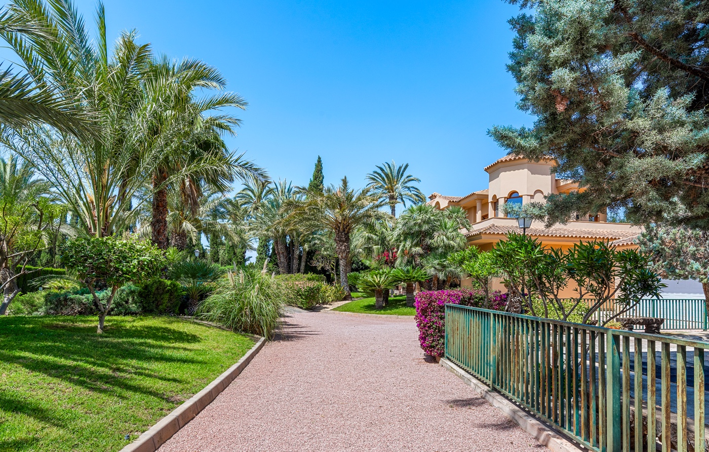 5 Bed, 4 Bath, HouseFor Sale, Elche/elx, Alicante