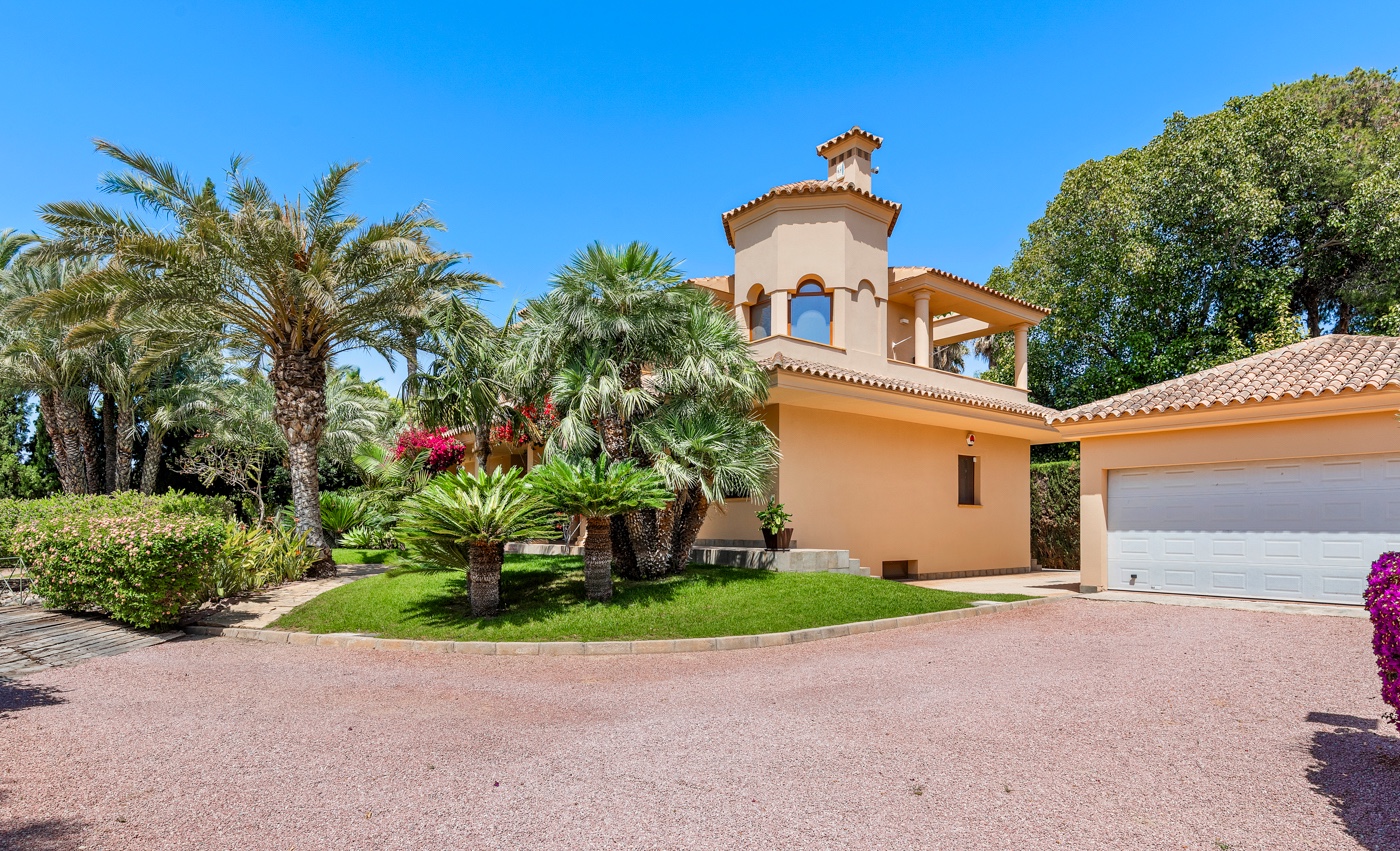 5 Bed, 4 Bath, HouseFor Sale, Elche/elx, Alicante