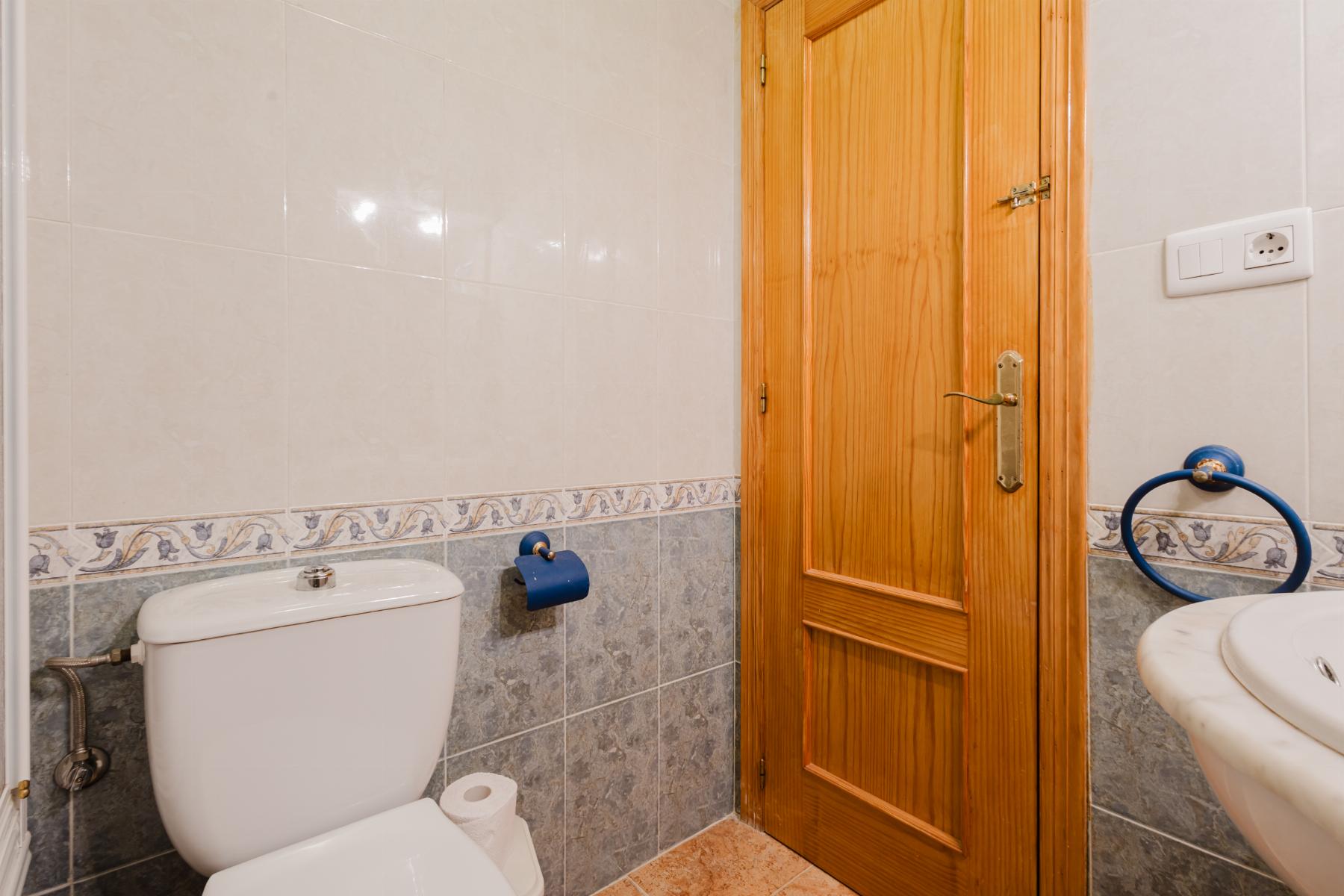 3 Bed, 2 Bath, ApartmentFor Sale, Torrevieja, Alicante