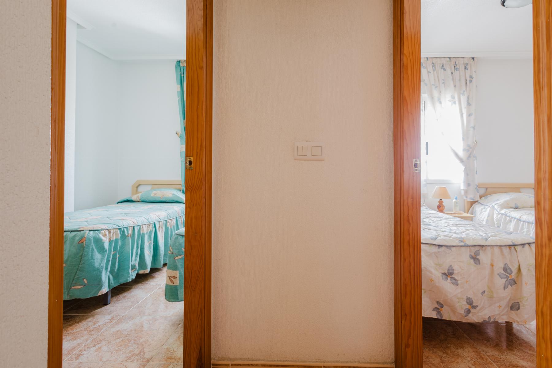 3 Bed, 2 Bath, ApartmentFor Sale, Torrevieja, Alicante