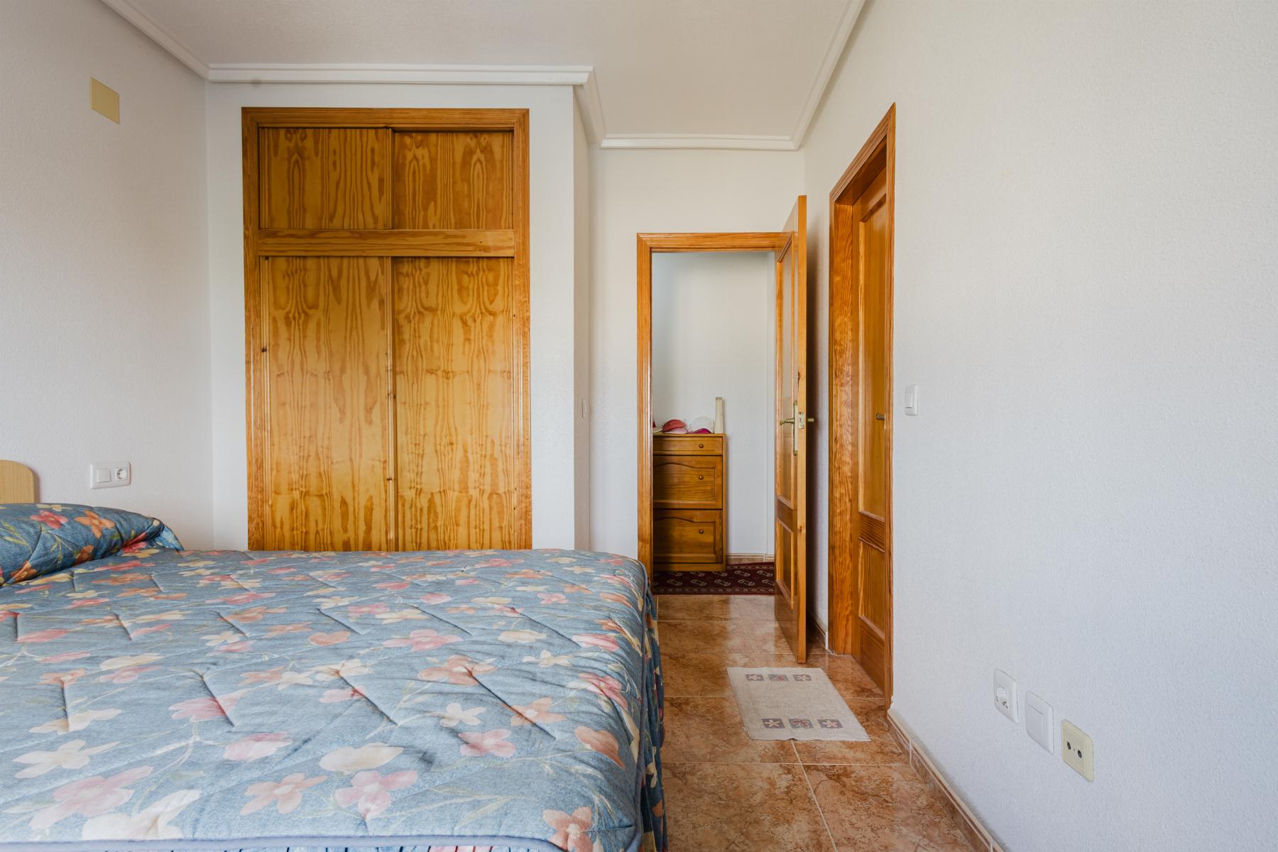 3 Bed, 2 Bath, ApartmentFor Sale, Torrevieja, Alicante