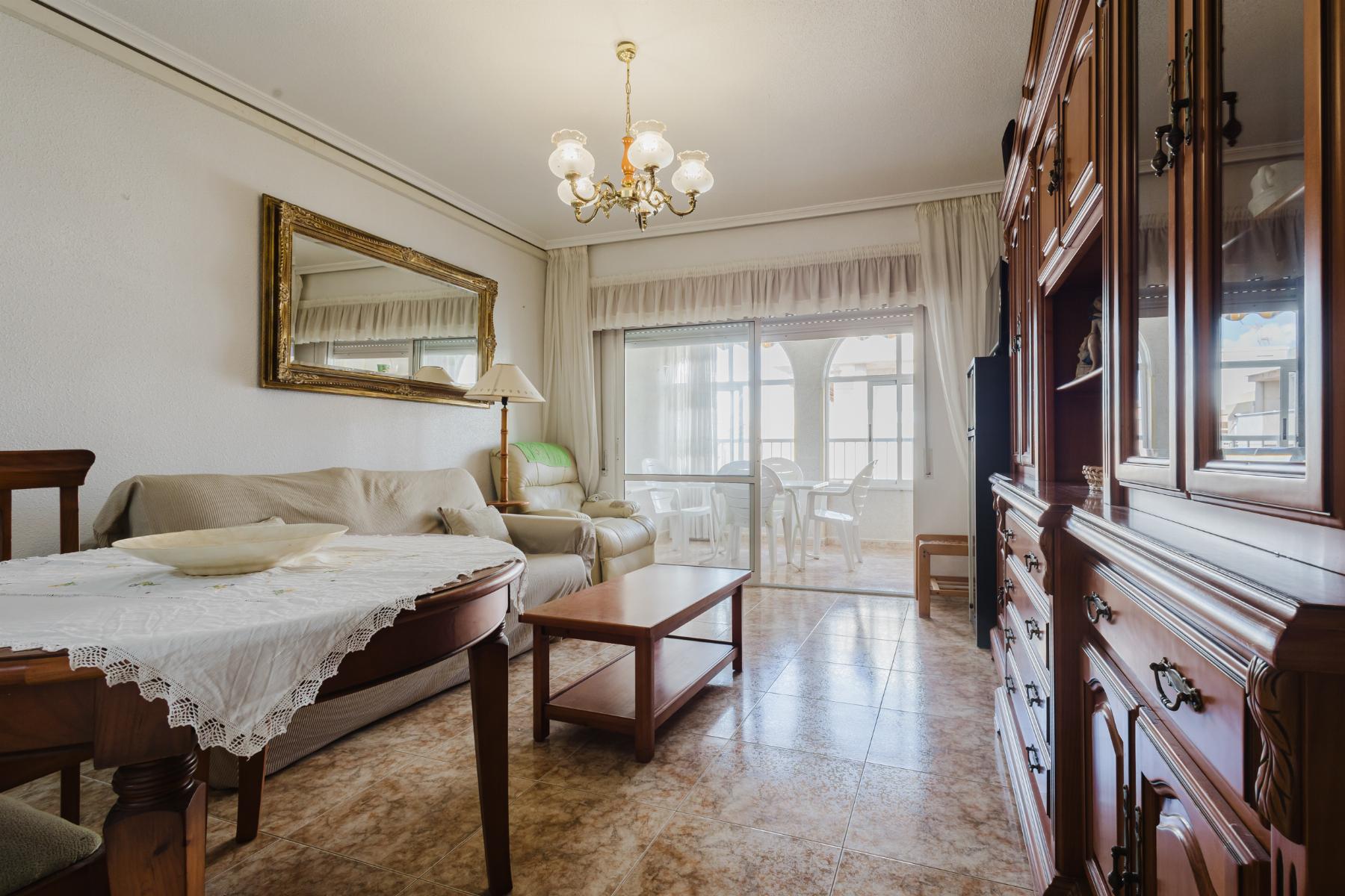 2 Bed, 1 Bath, ApartmentFor Sale, Torrevieja, Alicante