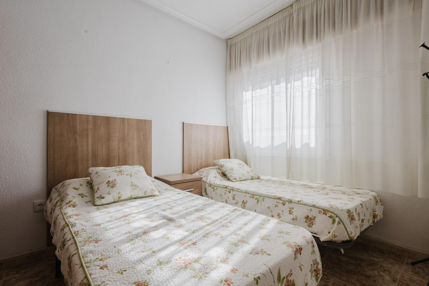 2 Bed, 1 Bath, ApartmentFor Sale, Torrevieja, Alicante