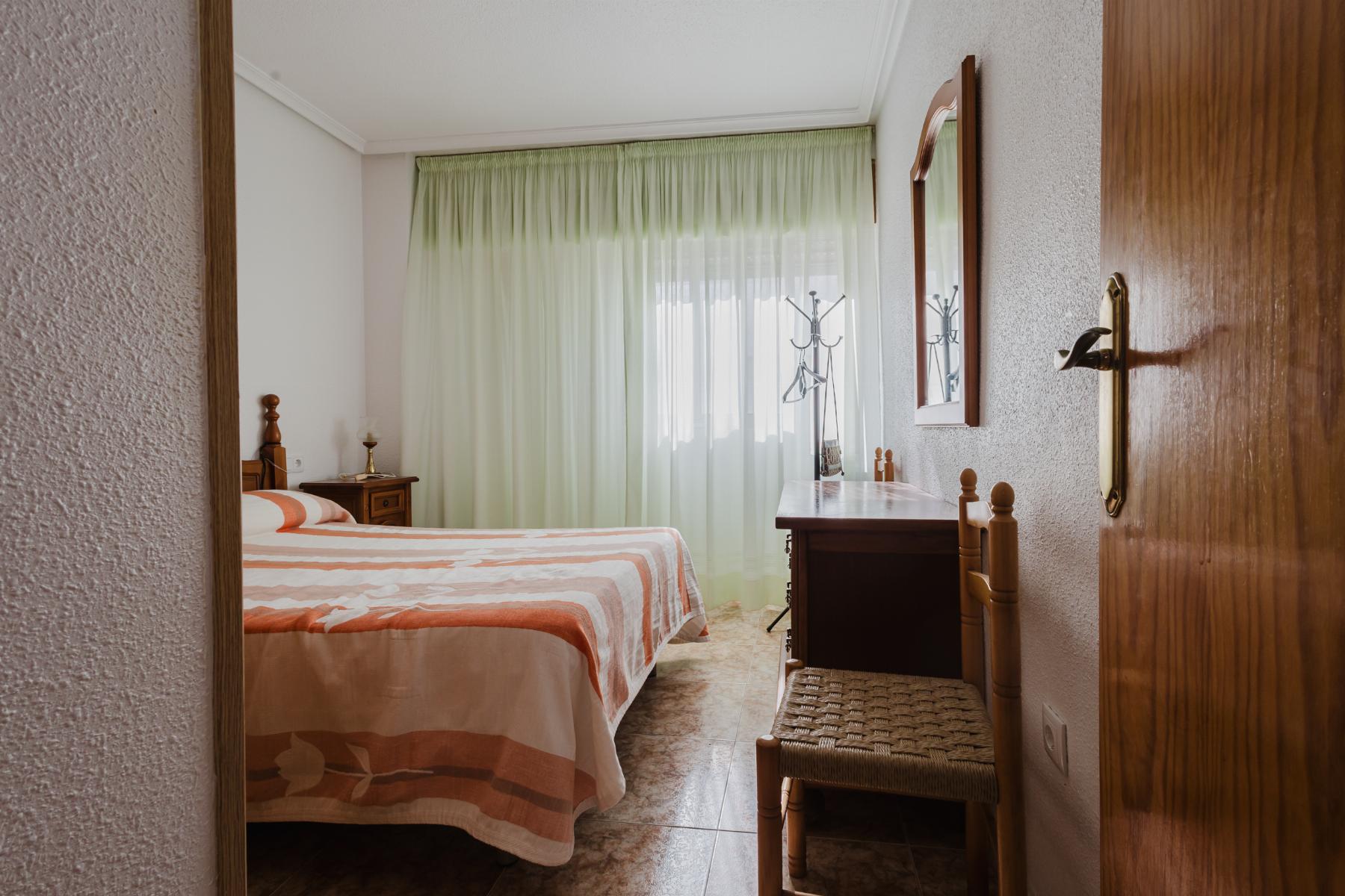 2 Bed, 1 Bath, ApartmentFor Sale, Torrevieja, Alicante