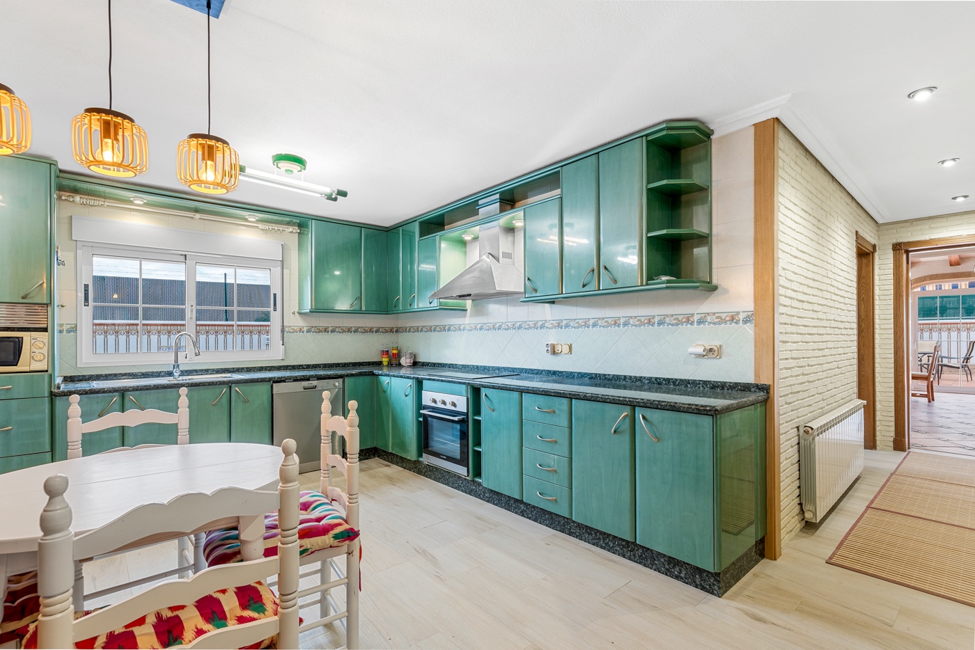 4 Bed, 3 Bath, HouseFor Sale, Torrevieja, Alicante