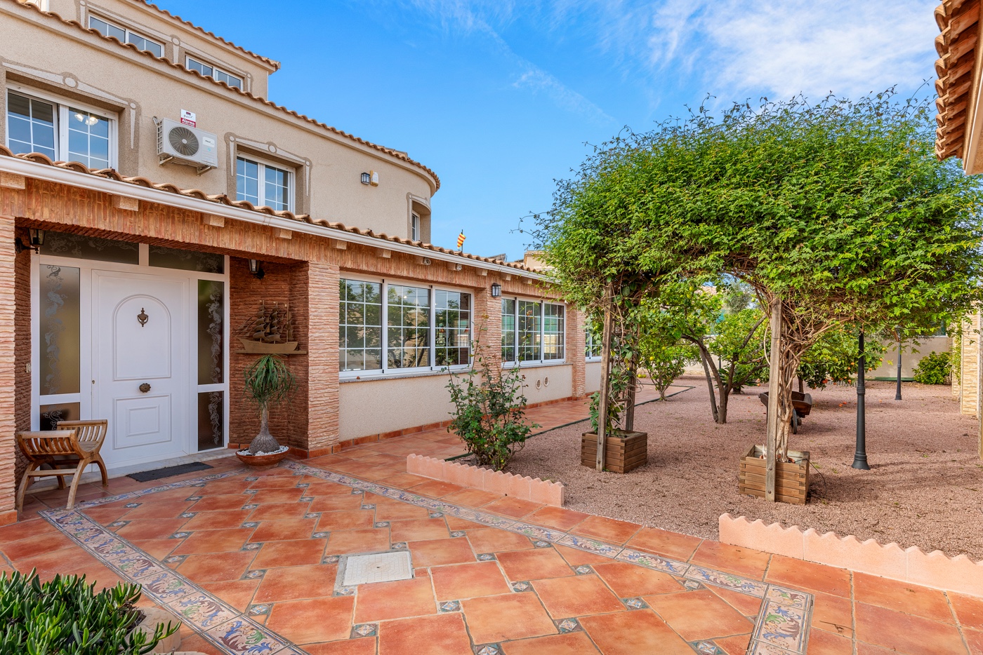 4 Bed, 3 Bath, HouseFor Sale, Torrevieja, Alicante