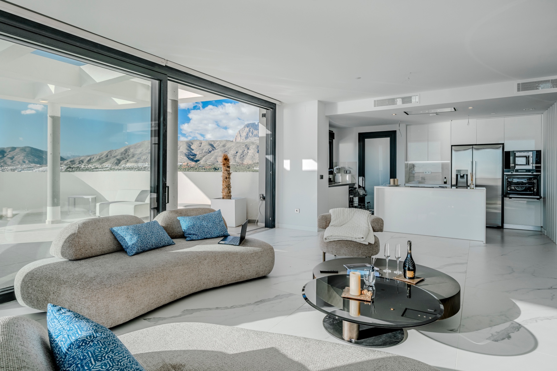 3 Bed, 2 Bath, ApartmentFor Sale, Benidorm, Alicante