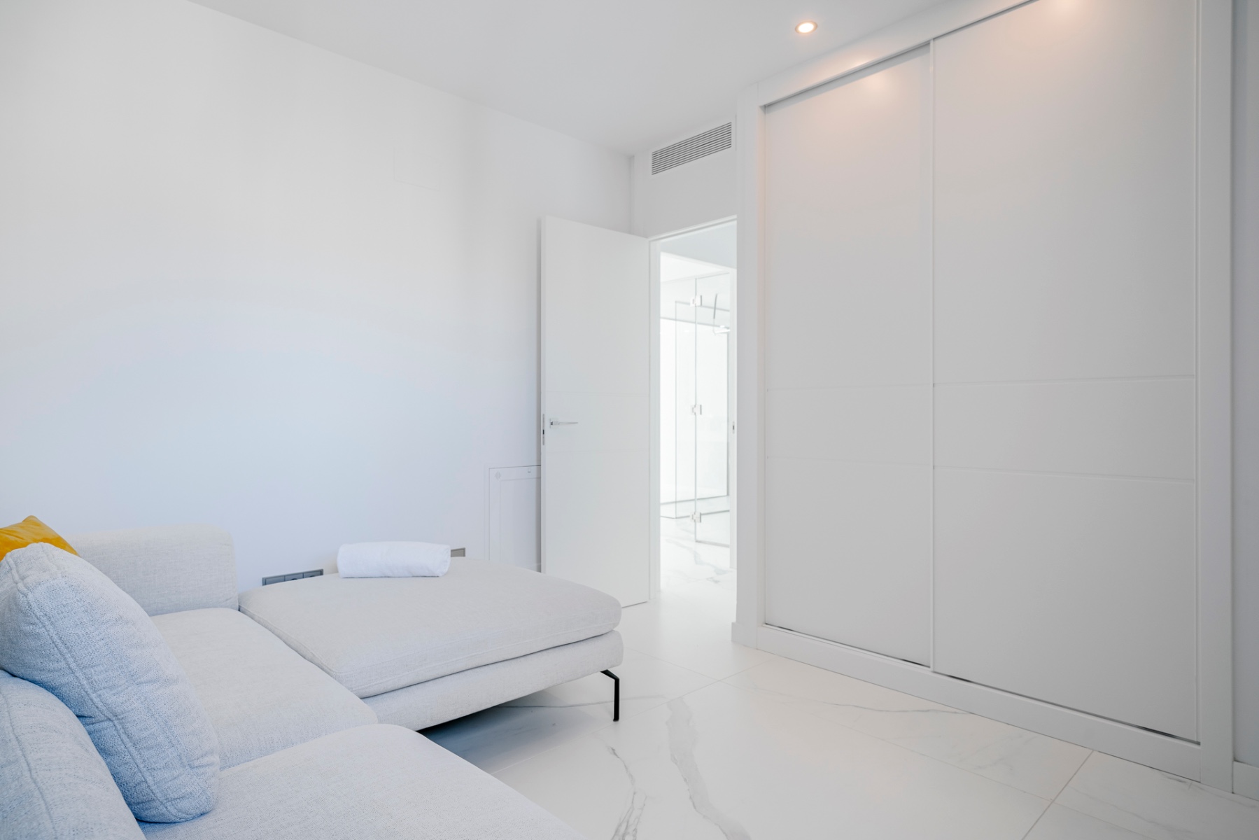 3 Bed, 2 Bath, ApartmentFor Sale, Benidorm, Alicante