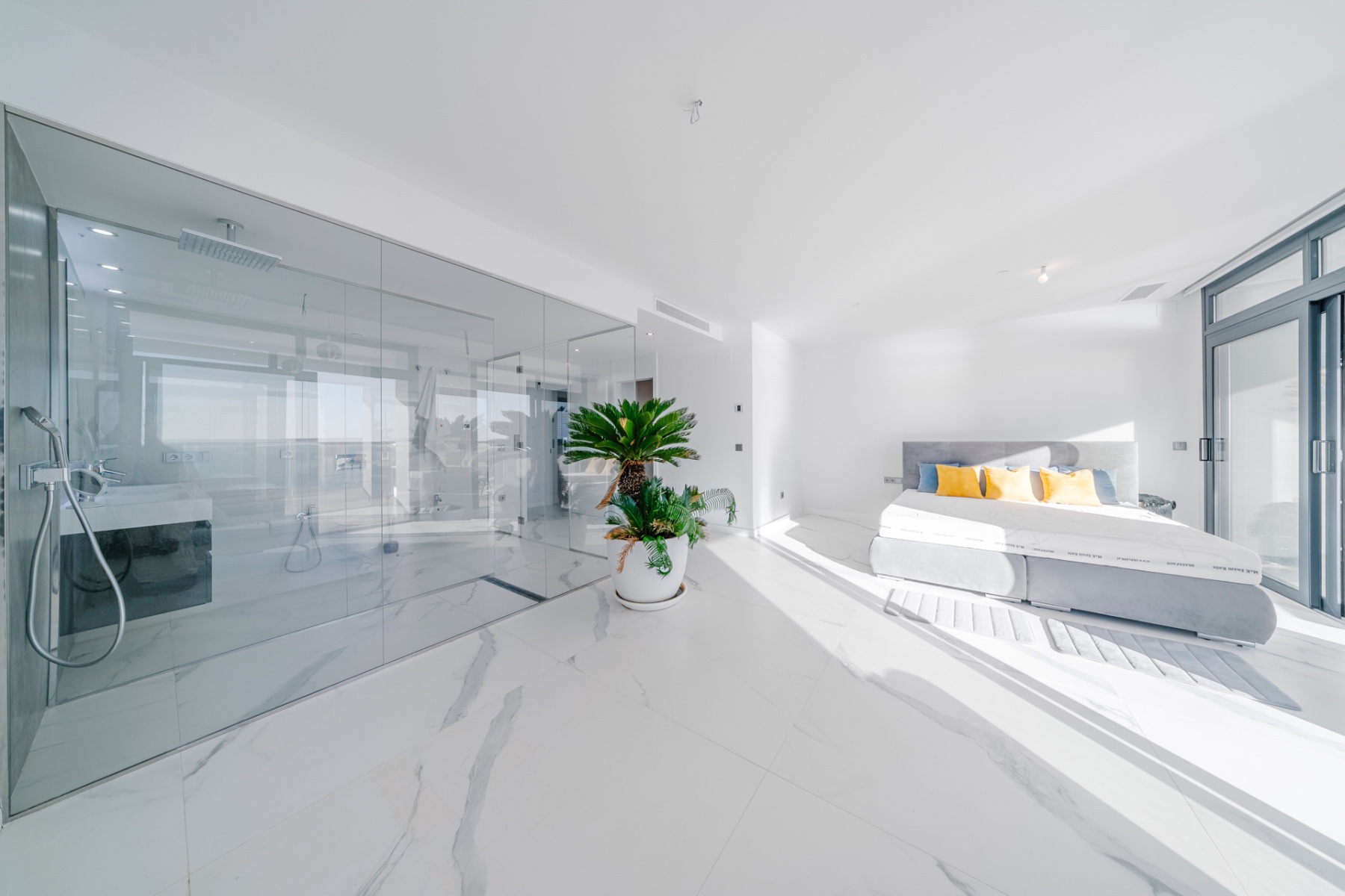 3 Bed, 2 Bath, ApartmentFor Sale, Benidorm, Alicante