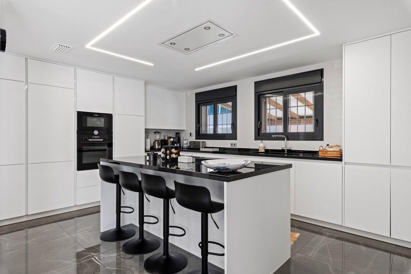 5 Bed, 3 Bath, HouseFor Sale, San Juan Alicante, Alicante