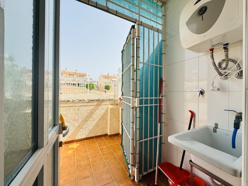 3 Bed, 2 Bath, ApartmentFor Sale, Torrevieja, Alicante