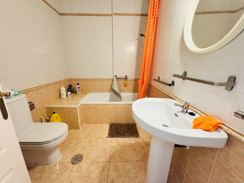 3 Bed, 2 Bath, ApartmentFor Sale, Torrevieja, Alicante