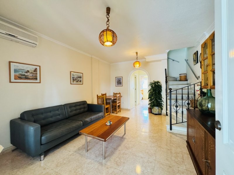 3 Bed, 2 Bath, ApartmentFor Sale, Torrevieja, Alicante