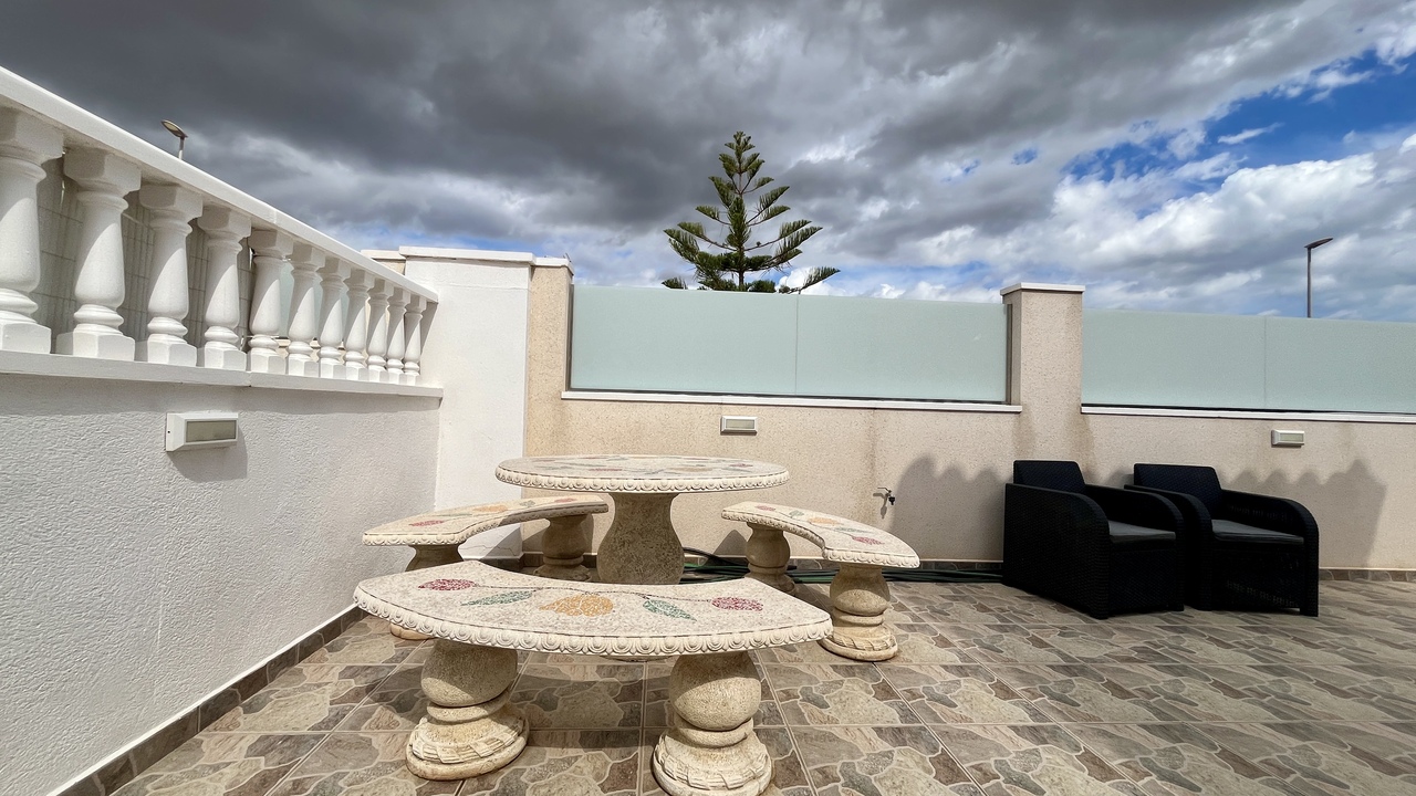 3 Bed, 2 Bath, HouseFor Sale, Algorfa, Alicante