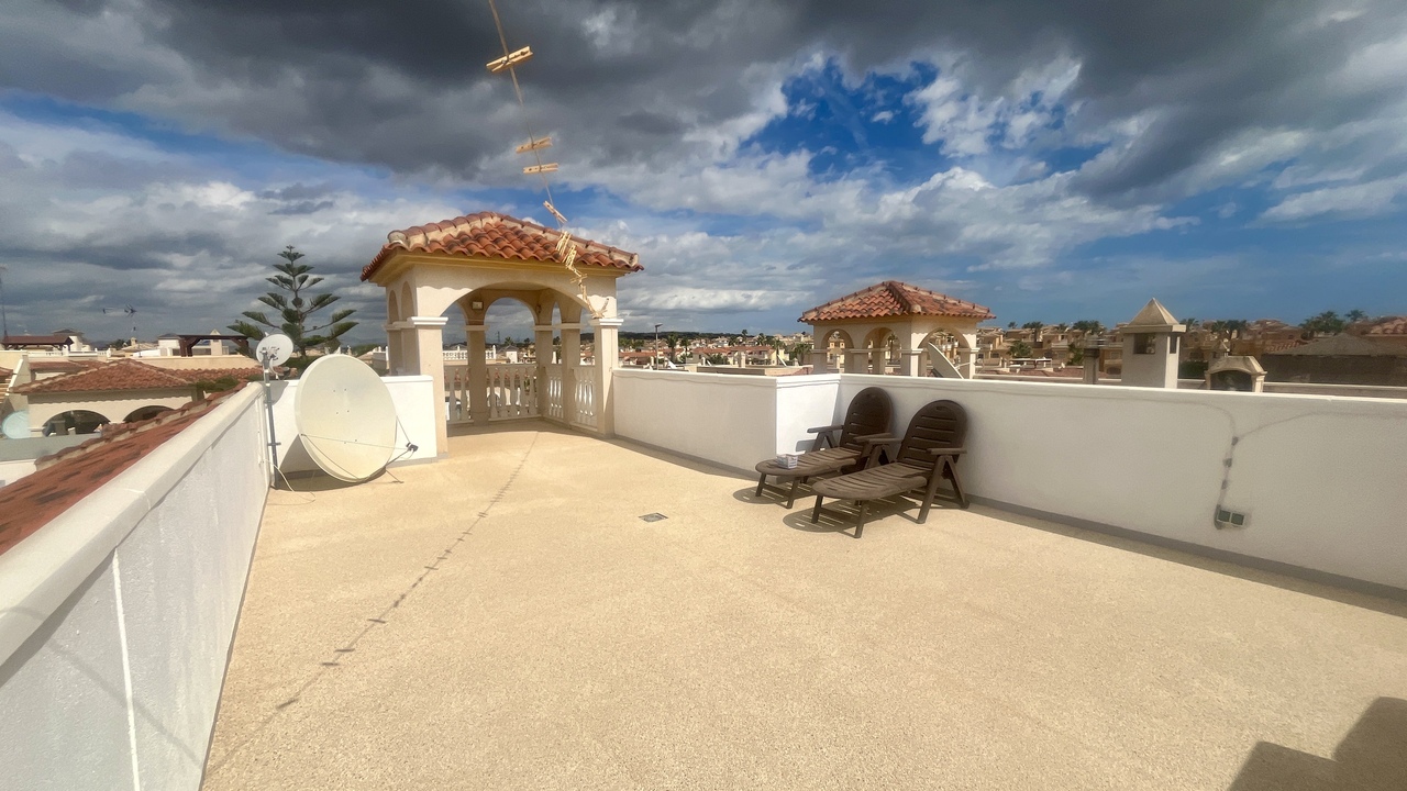 3 Bed, 2 Bath, HouseFor Sale, Algorfa, Alicante