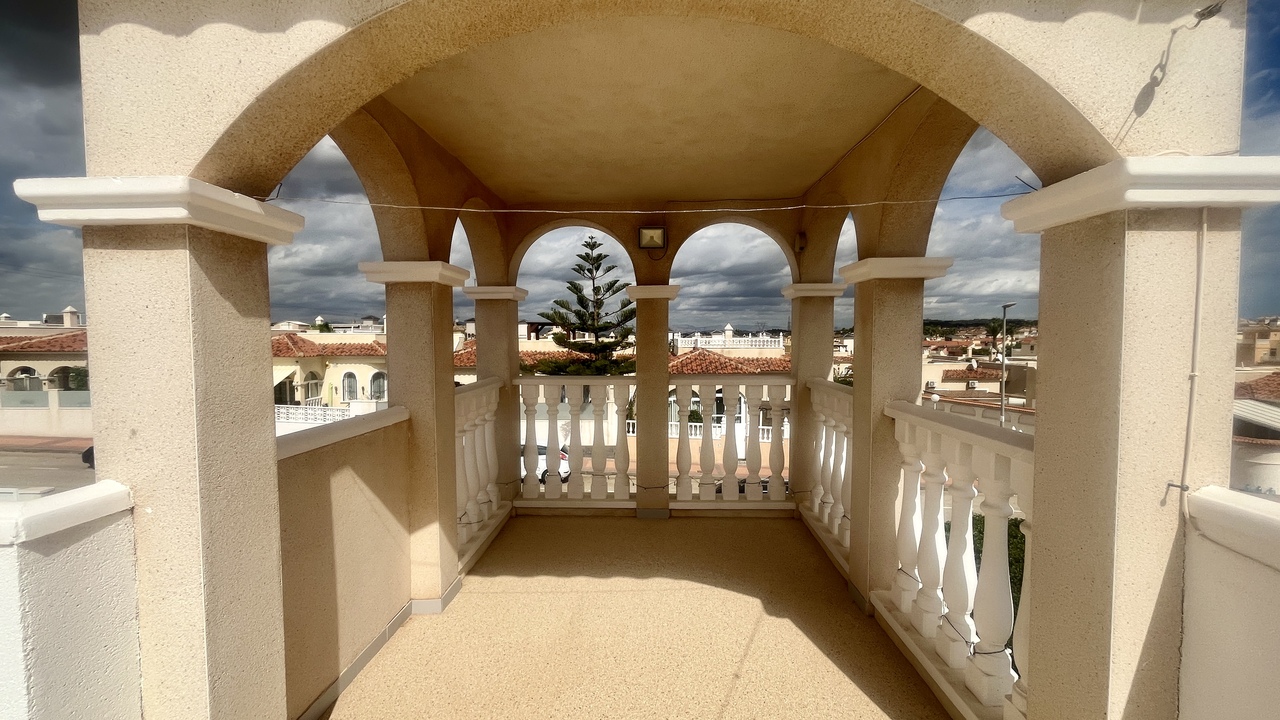 3 Bed, 2 Bath, HouseFor Sale, Algorfa, Alicante