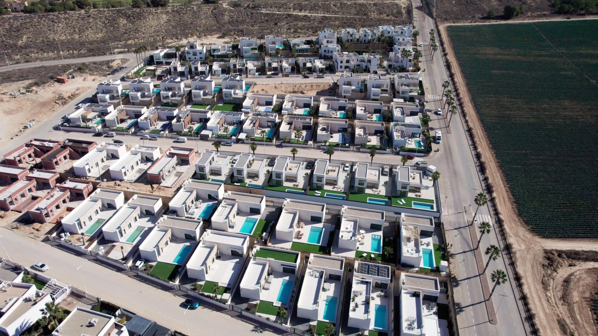 3 Bed, 2 Bath, HouseFor Sale, Algorfa, Alicante