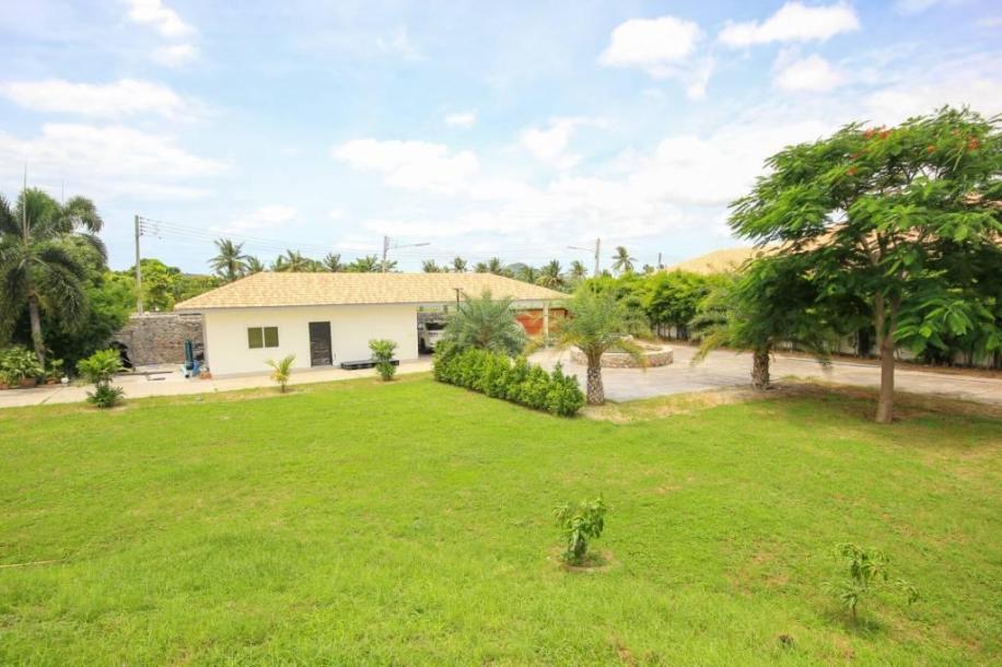 4 Bath, HouseFor Sale, North - Hua Hin, Prachuap Khiri Khan 4 Bath, HouseFor Sale, North - Hua Hin, Prachuap Khiri Khan
