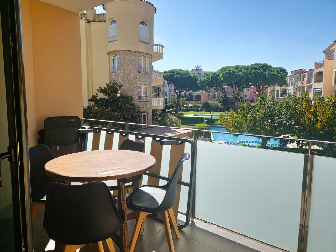 2 Bed, 1 Bath, ApartmentFor Sale, Empuriabrava, Girona, 17487 2 Bed, 1 Bath, ApartmentFor Sale, Empuriabrava, Girona, 17487