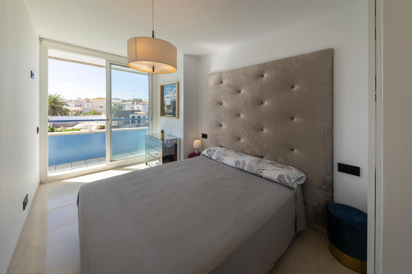 2 Bed, 2 Bath, ApartmentFor Sale, Empuriabrava, Girona, 17487 2 Bed, 2 Bath, ApartmentFor Sale, Empuriabrava, Girona, 17487