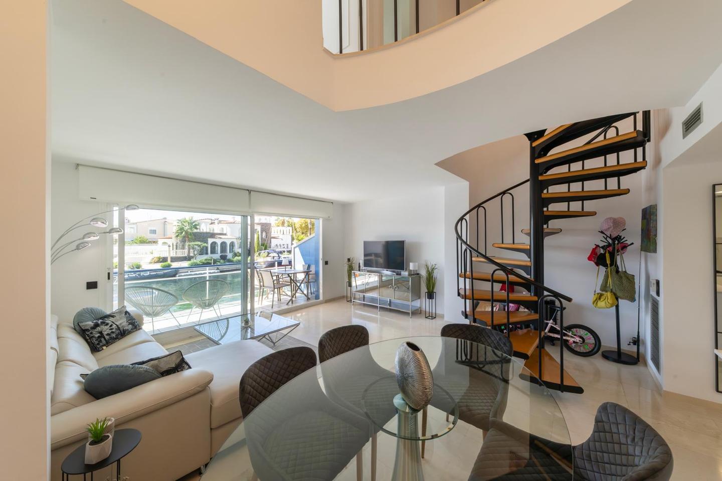 2 Bed, 2 Bath, ApartmentFor Sale, Empuriabrava, Girona, 17487 2 Bed, 2 Bath, ApartmentFor Sale, Empuriabrava, Girona, 17487