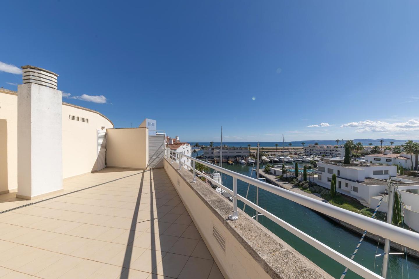 2 Bed, 2 Bath, ApartmentFor Sale, Empuriabrava, Girona, 17487 2 Bed, 2 Bath, ApartmentFor Sale, Empuriabrava, Girona, 17487