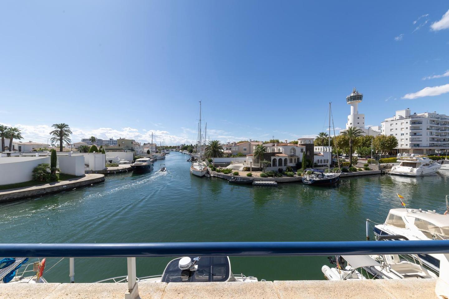 2 Bed, 2 Bath, ApartmentFor Sale, Empuriabrava, Girona, 17487 2 Bed, 2 Bath, ApartmentFor Sale, Empuriabrava, Girona, 17487