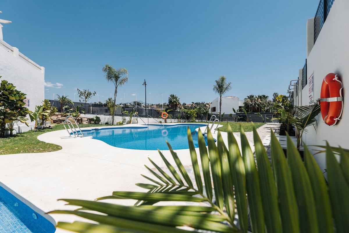3 Bed, 3 Bath, HouseFor Sale, New Golden Mile, Malaga