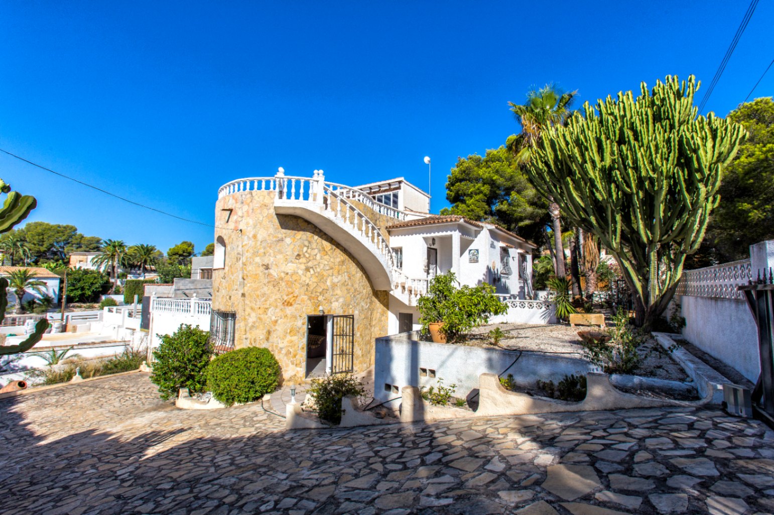 4 Bed, 2 Bath, HouseFor Sale, Benissa, Alicante