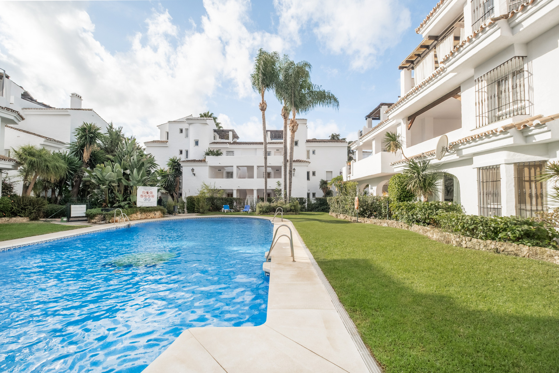 2 Bed, 1 Bath, HouseFor Sale, Marbella, Malaga