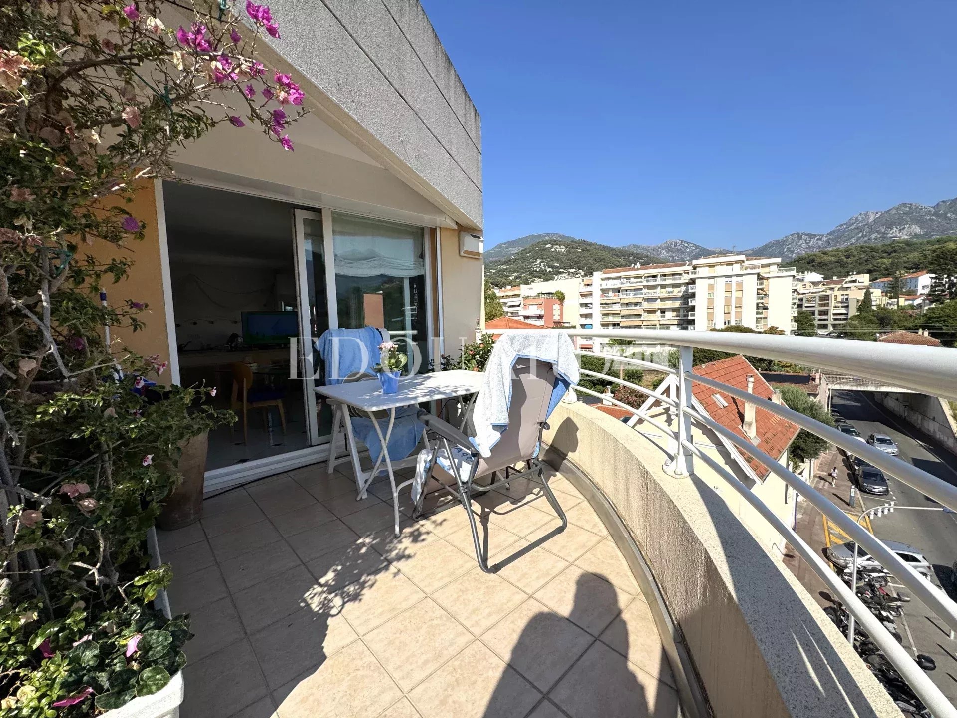2 Bed, 1 Bath, ApartmentFor Sale, Menton, Alpes-Maritimes 2 Bed, 1 Bath, ApartmentFor Sale, Menton, Alpes-Maritimes