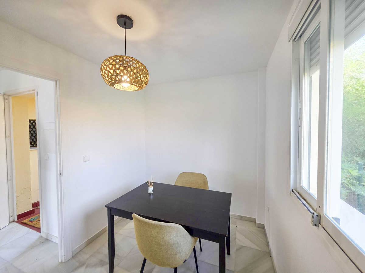 3 Bed, 2 Bath, ApartmentFor Sale, La Duquesa, Malaga