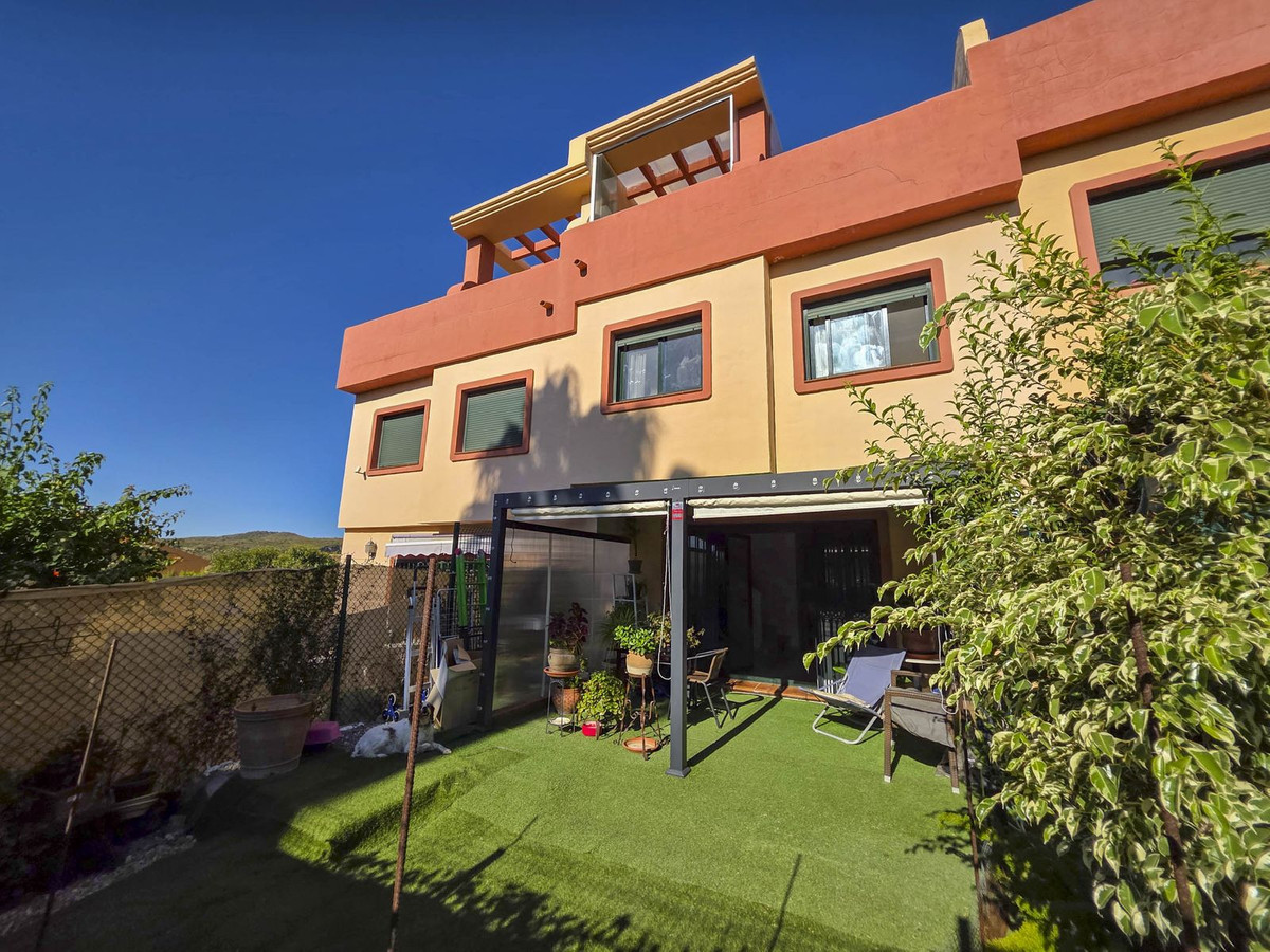 3 Bed, 2 Bath, HouseFor Sale, La Duquesa, Malaga