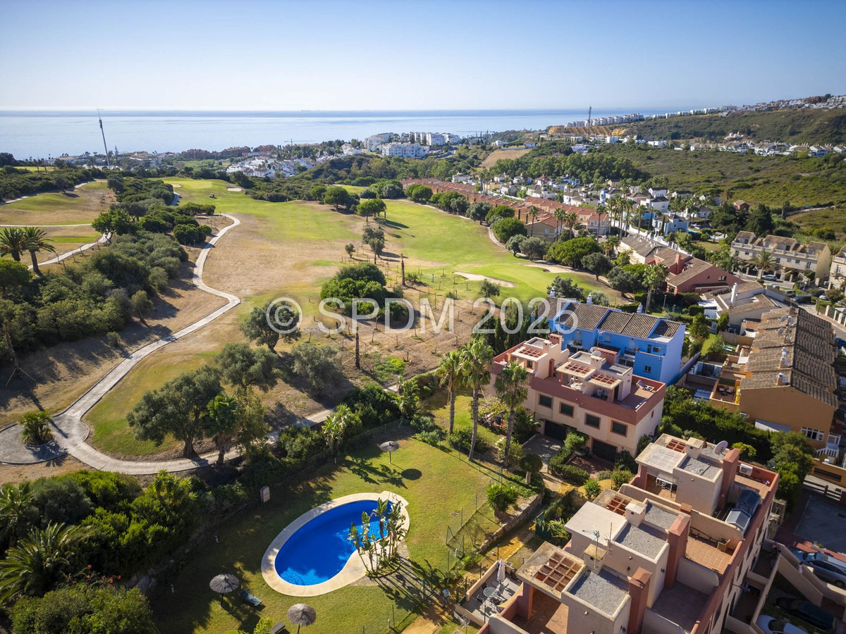 3 Bed, 2 Bath, HouseFor Sale, La Duquesa, Malaga