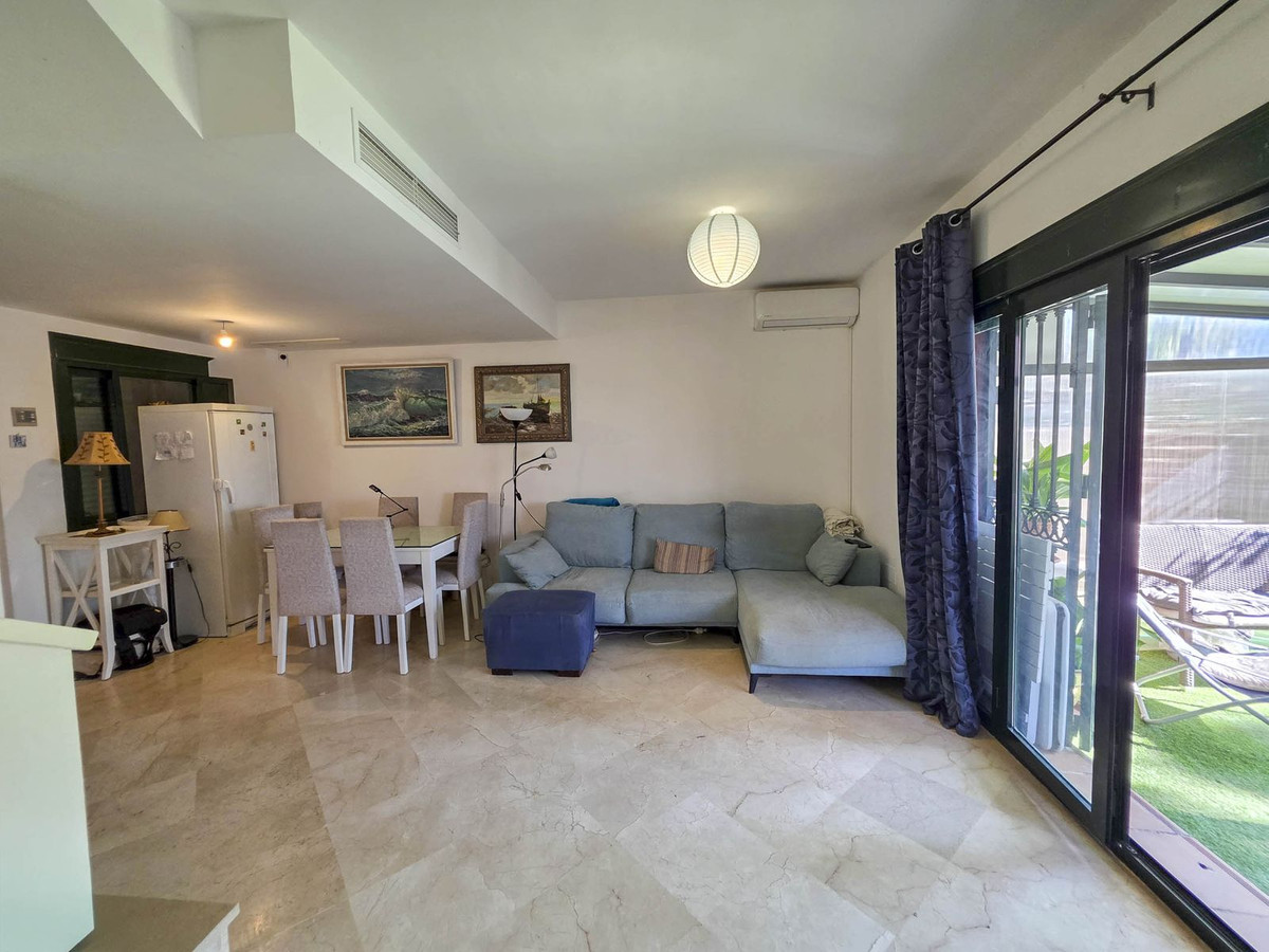 3 Bed, 2 Bath, HouseFor Sale, La Duquesa, Malaga