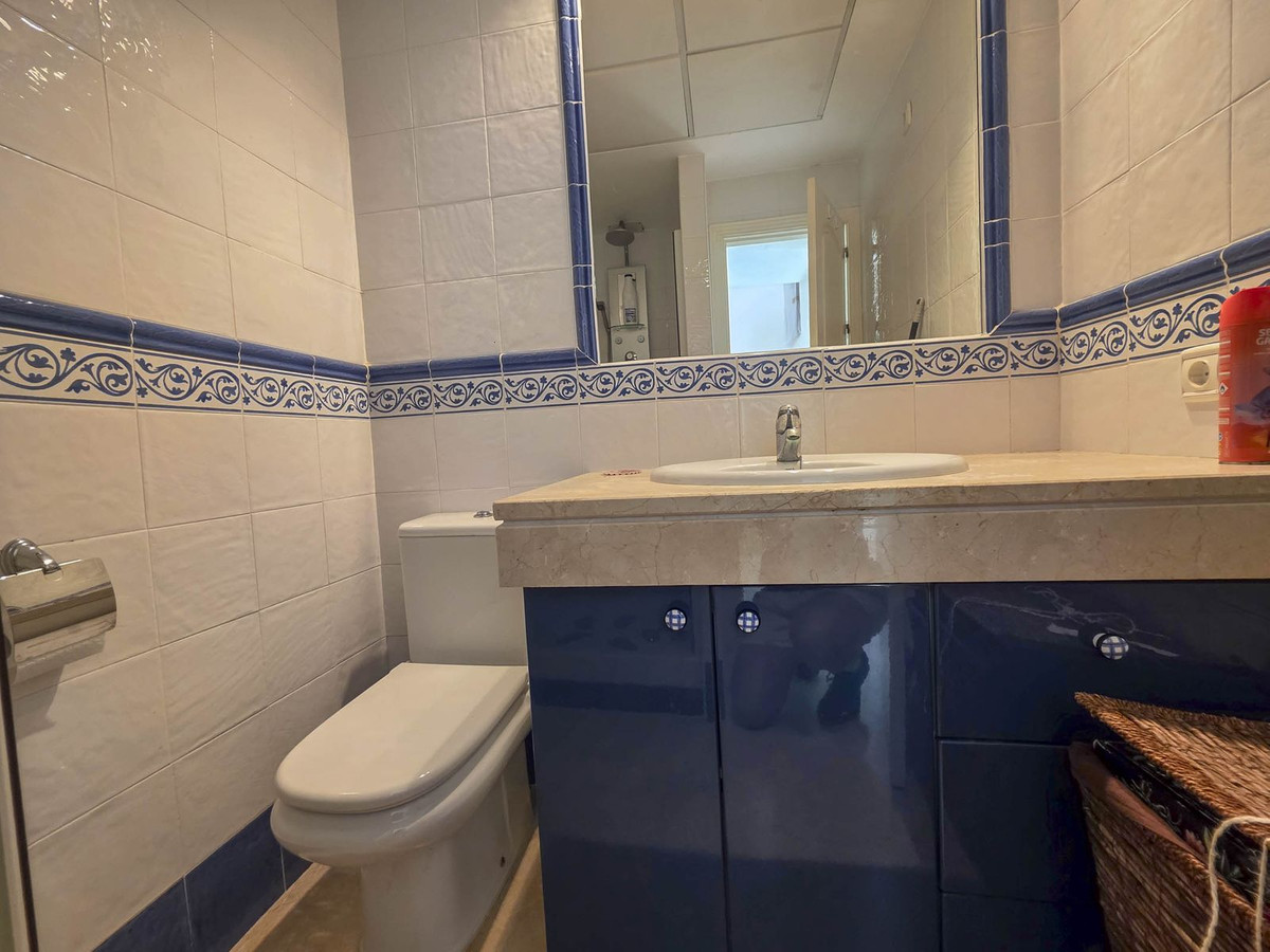 3 Bed, 2 Bath, HouseFor Sale, La Duquesa, Malaga