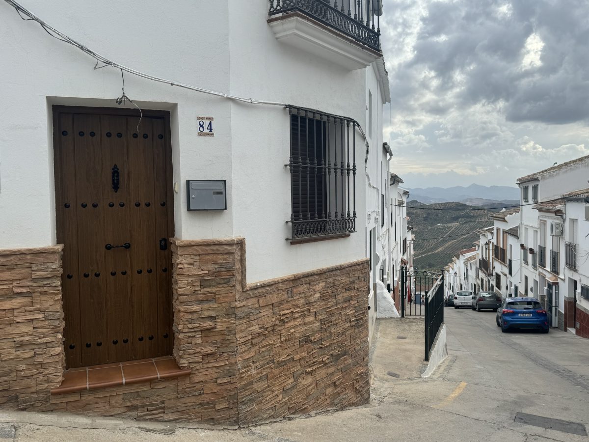 2 Bed, 3 Bath, HouseFor Sale, Olvera, Andalucia