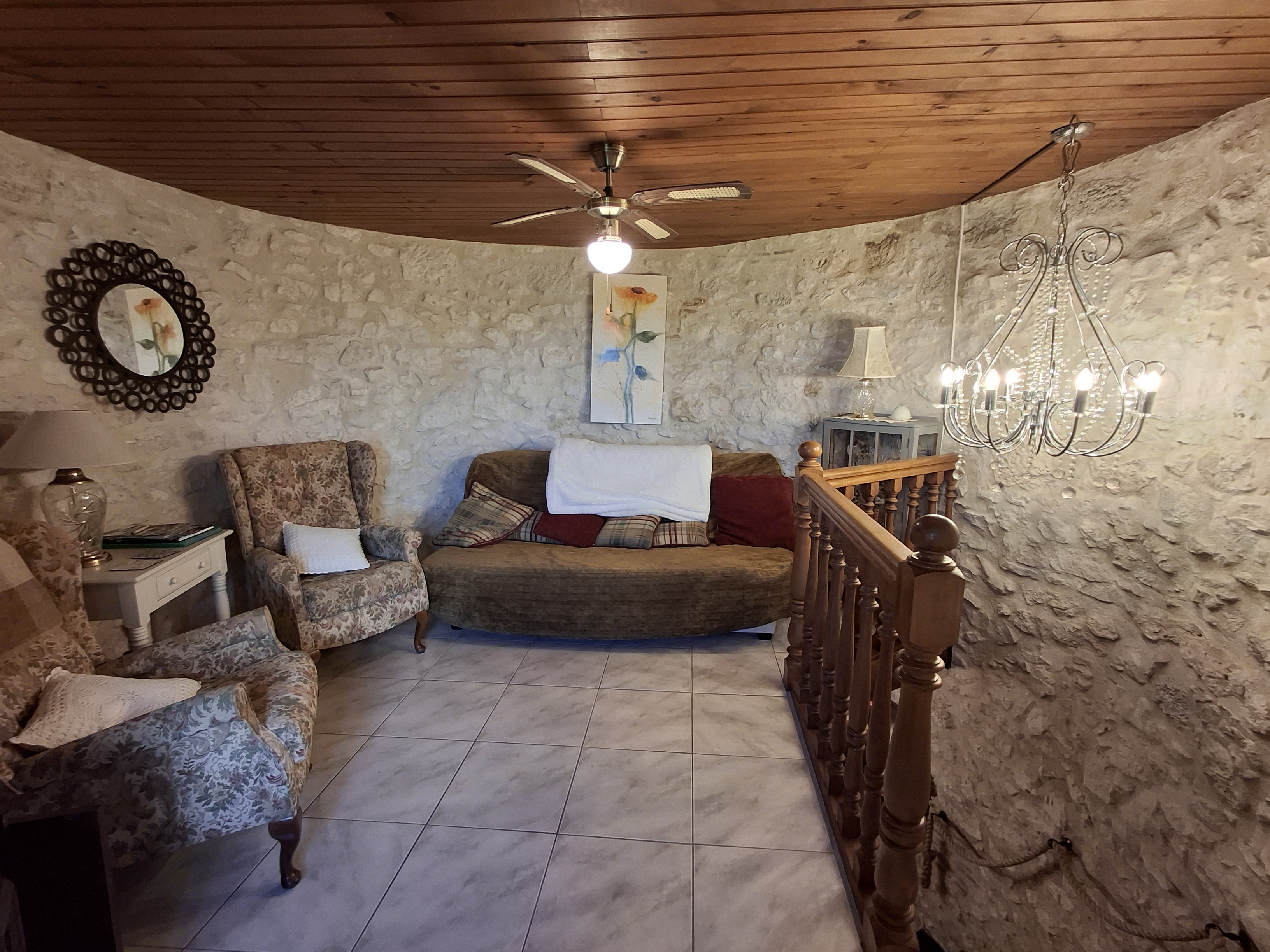 1 Bed, 1 Bath, HouseFor Sale, Loubes bernac, Lot-et-Garonne, Aquitaine, 47120