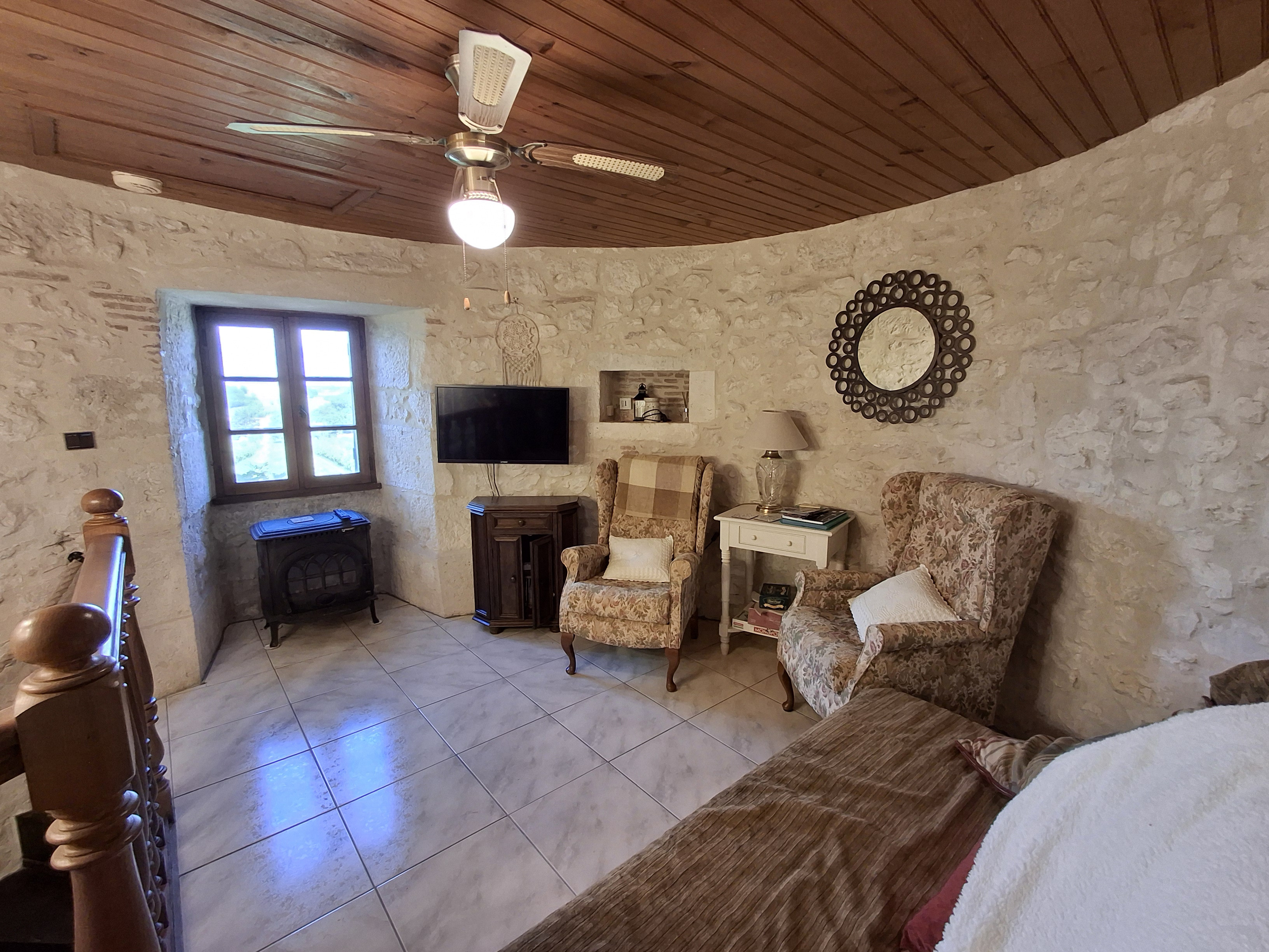 1 Bed, 1 Bath, HouseFor Sale, Loubes bernac, Lot-et-Garonne, Aquitaine, 47120