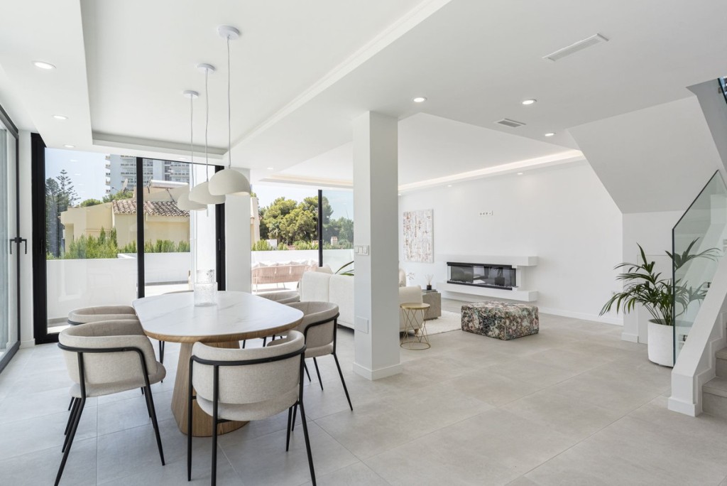 3 Bed, 3 Bath, HouseFor Sale, Marbella, Malaga