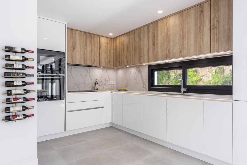 3 Bed, 3 Bath, HouseFor Sale, Marbella, Malaga