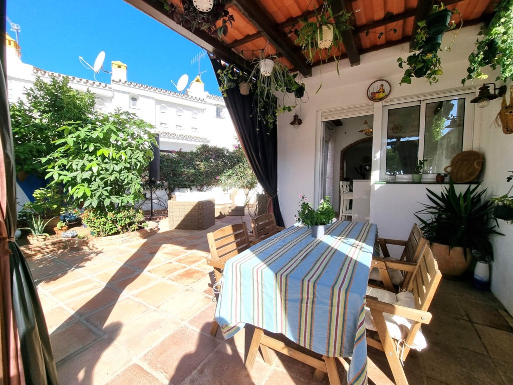 3 Bed, 2 Bath, HouseFor Sale, Calahonda, Malaga