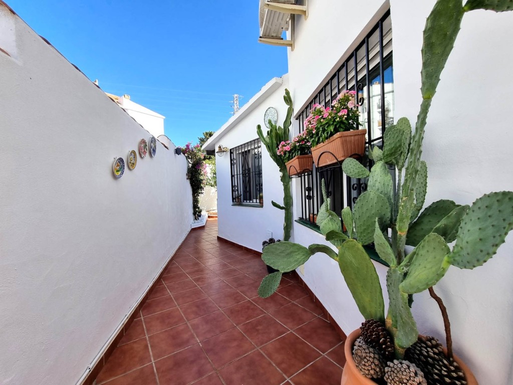 3 Bed, 2 Bath, HouseFor Sale, Calahonda, Malaga