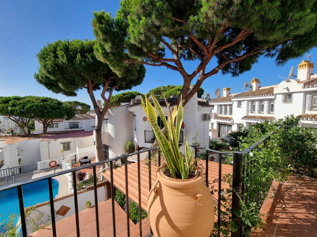 3 Bed, 2 Bath, HouseFor Sale, Calahonda, Malaga