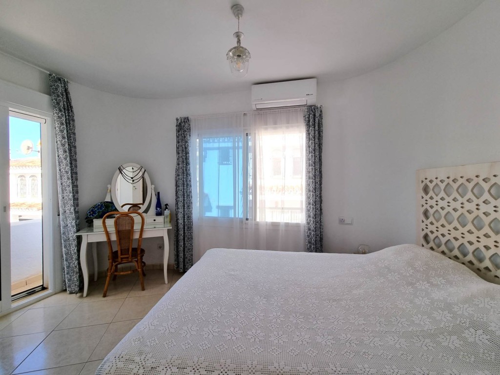 3 Bed, 2 Bath, HouseFor Sale, Calahonda, Malaga