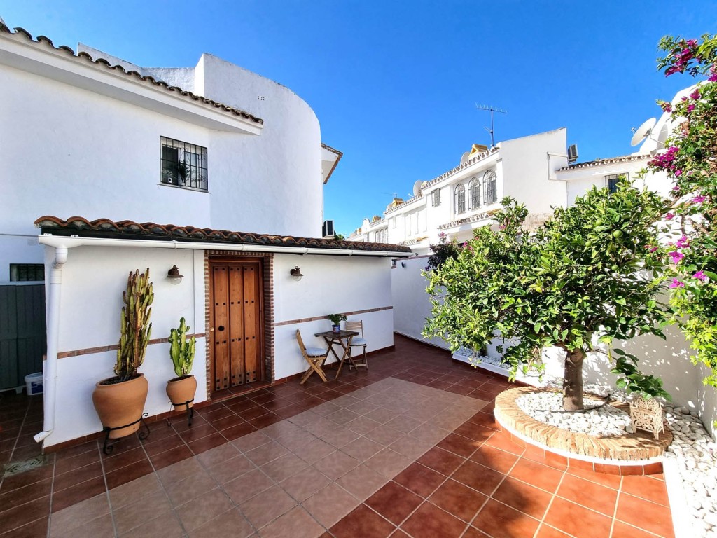 3 Bed, 2 Bath, HouseFor Sale, Calahonda, Malaga