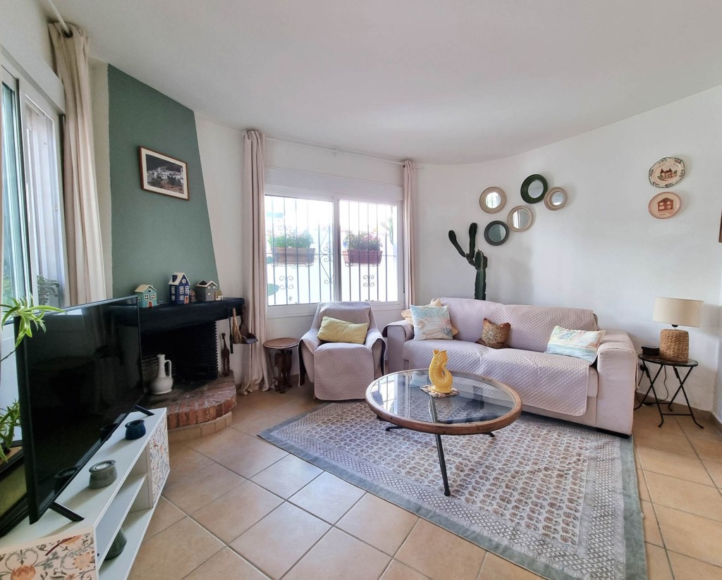 3 Bed, 2 Bath, HouseFor Sale, Calahonda, Malaga