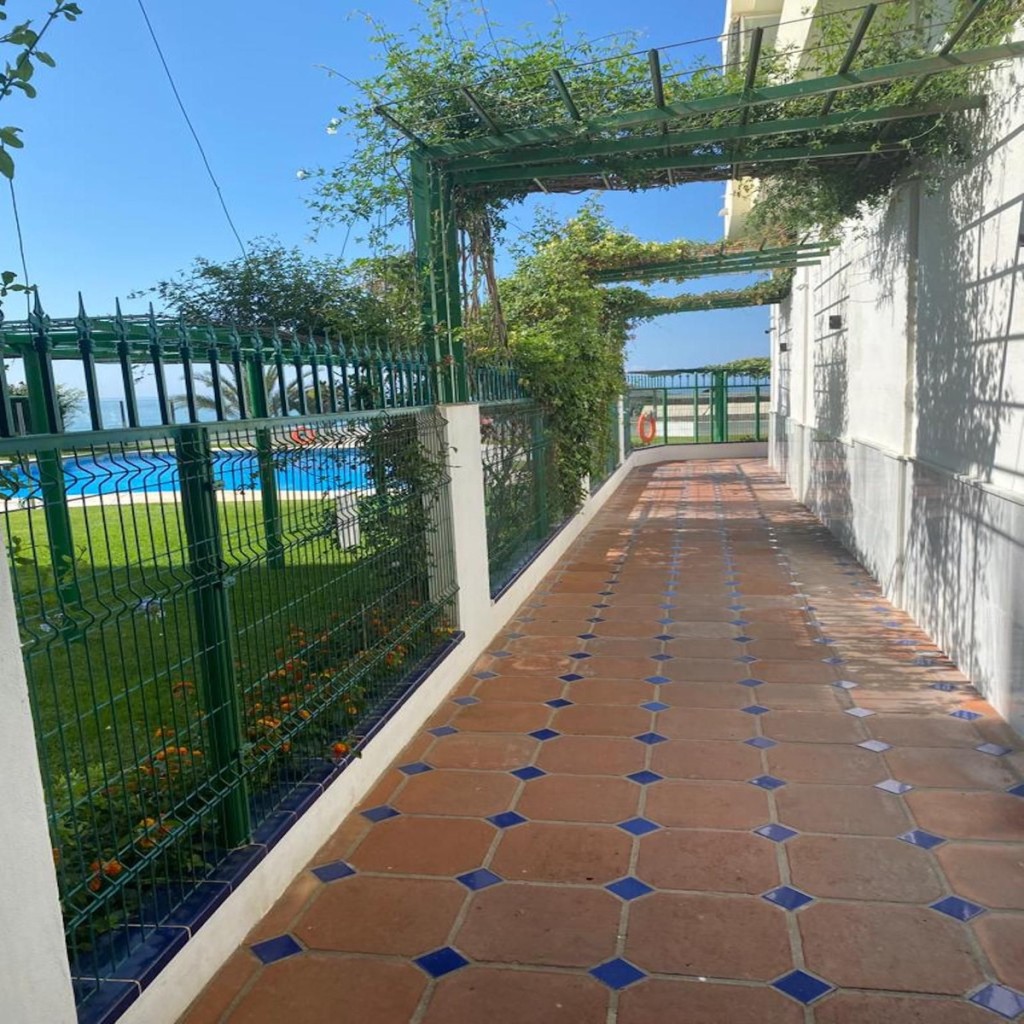 1 Bed, 1 Bath, ApartmentFor Sale, Marbella, Malaga